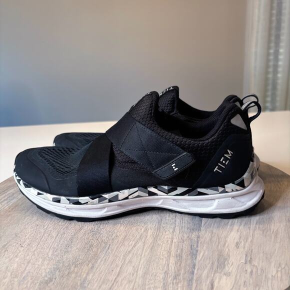 TIEM Slipstream Indoor Cycling Shoes Women’s Black SPD Compatible Spin Size 10 - Picture 2 of 11